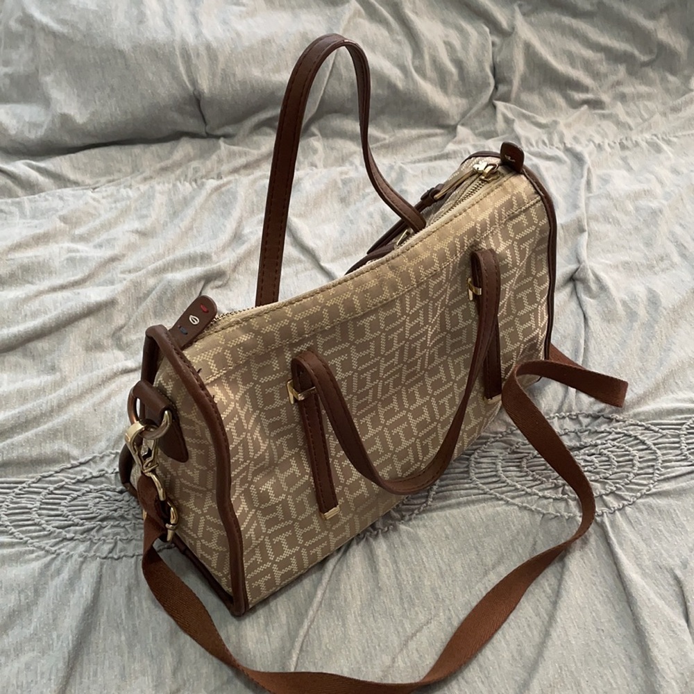 Shoulder Bag - Picture 3 of 6